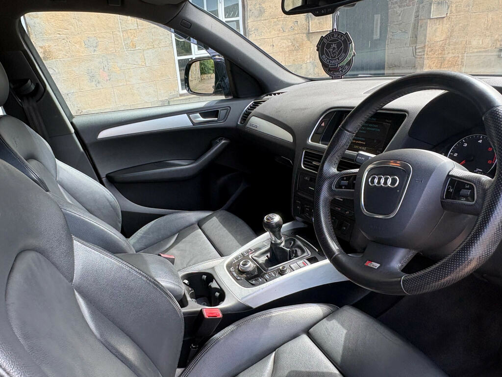 Audi Q5 2.0 Tdi Quattro Dpf S Line 168 Bhp Black #24