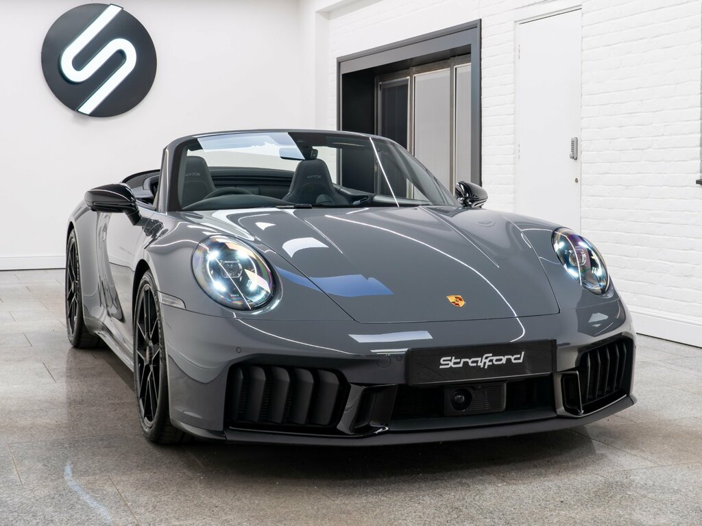 Porsche 911 3.6 T-hybrid 992 Carrera 4 Gts Convertible Pet FG26ABN Grey #2