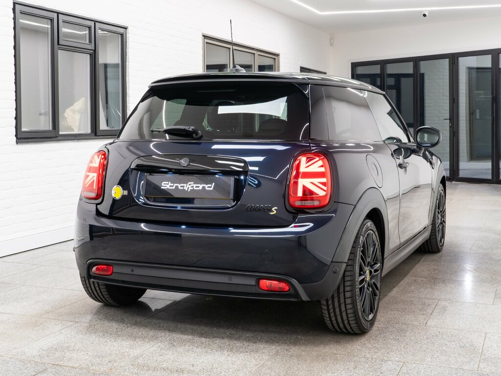 Mini Hatch Cooper Se 32.6Kwh Level 3 Hatchback A WN71HCA Black #4