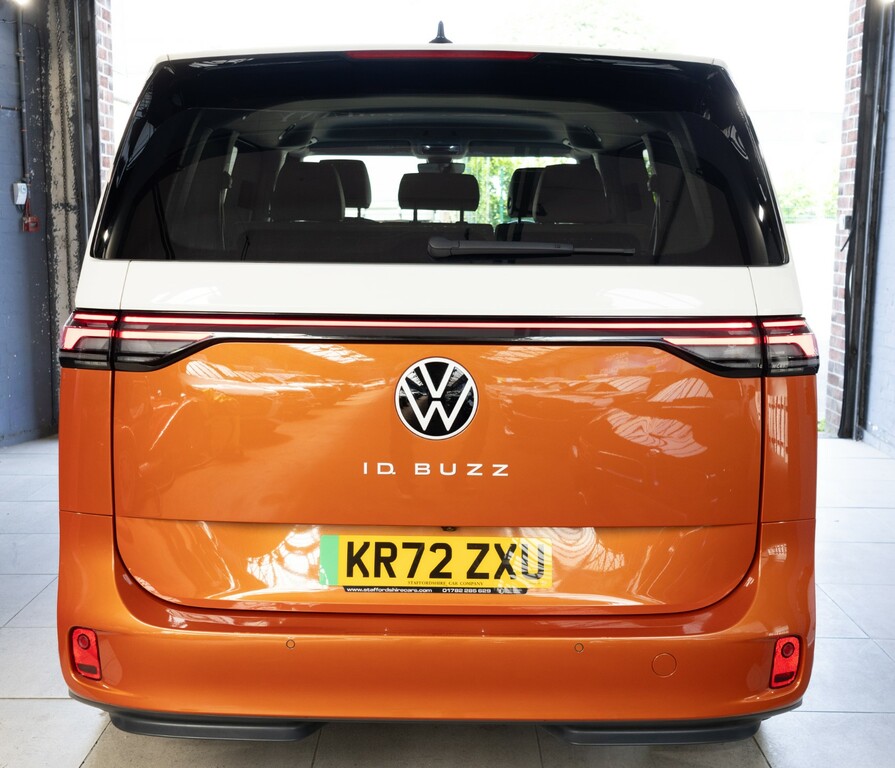Volkswagen  Id Buzz Life Green #10