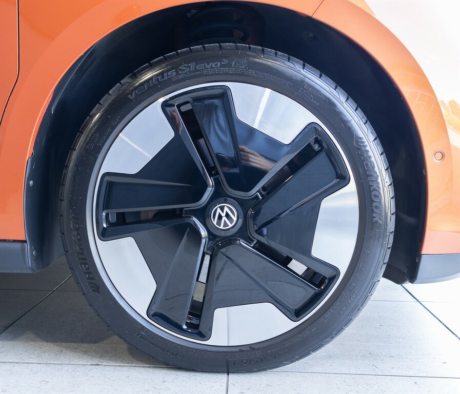 Volkswagen  Id Buzz Life Green #56