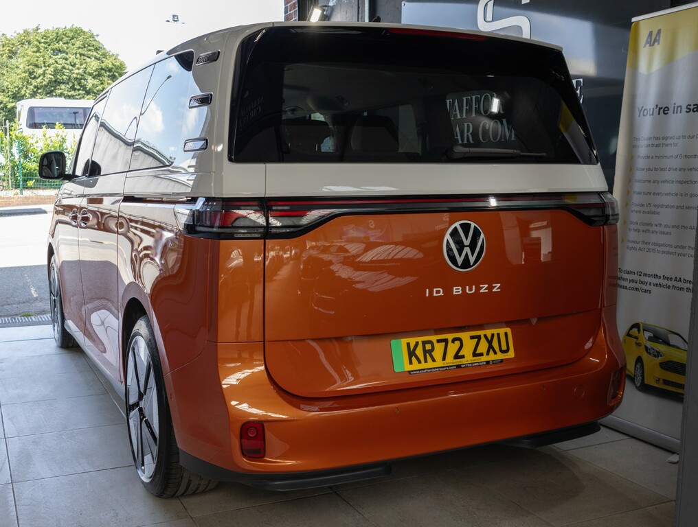 Volkswagen  Id Buzz Life Green #8