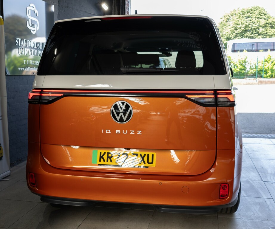 Volkswagen  Id Buzz Life Green #11