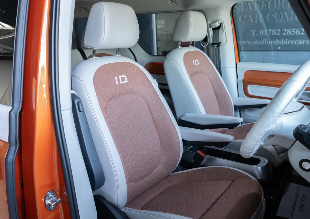 Volkswagen  Id Buzz Life Green #18