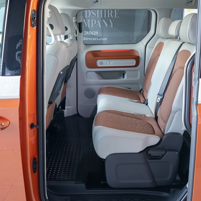 Volkswagen  Id Buzz Life Green #38