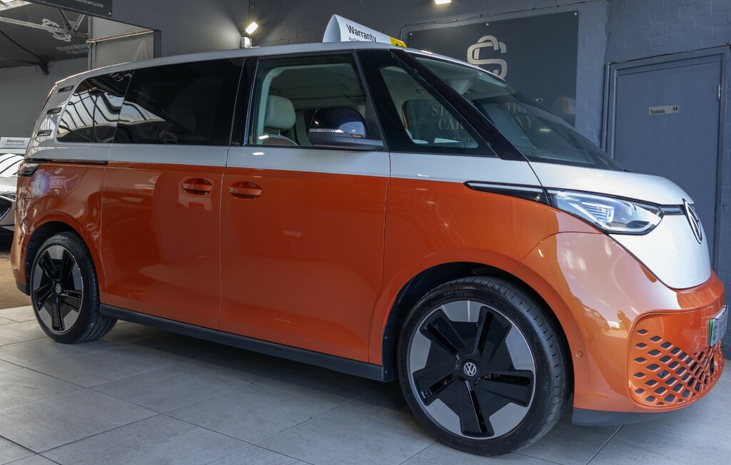 Volkswagen  Id Buzz Life Green #15