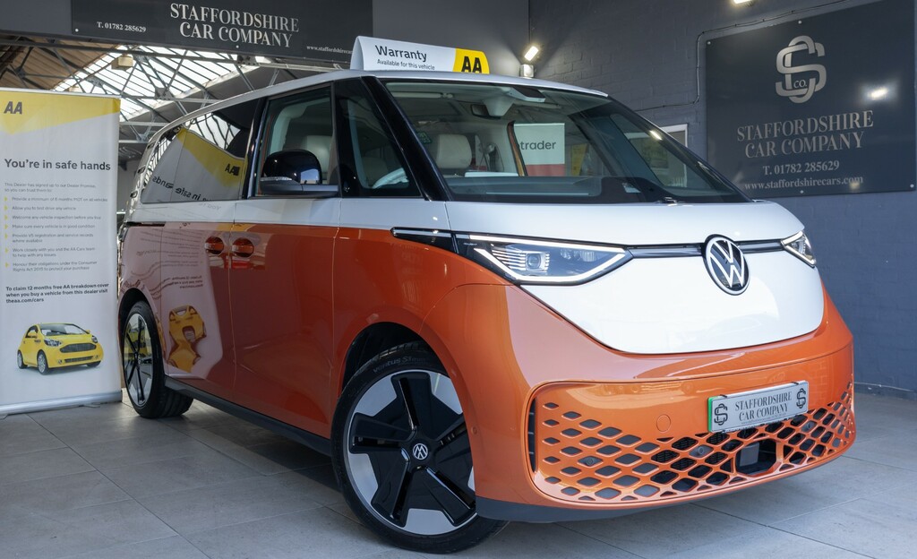 Volkswagen  Id Buzz Life Green #1