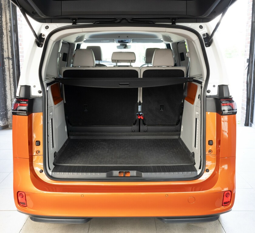 Volkswagen  Id Buzz Life Green #42