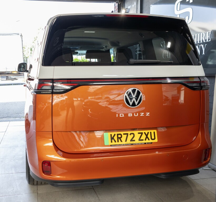 Volkswagen  Id Buzz Life Green #9