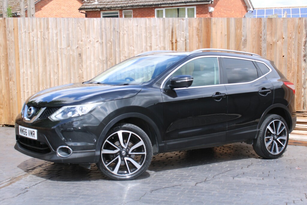 Nissan Qashqai 1.2 Dig-t Tekna 2017 Black