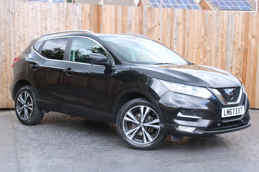 Nissan Qashqai 1.2 Dig-t N-connecta Black #2