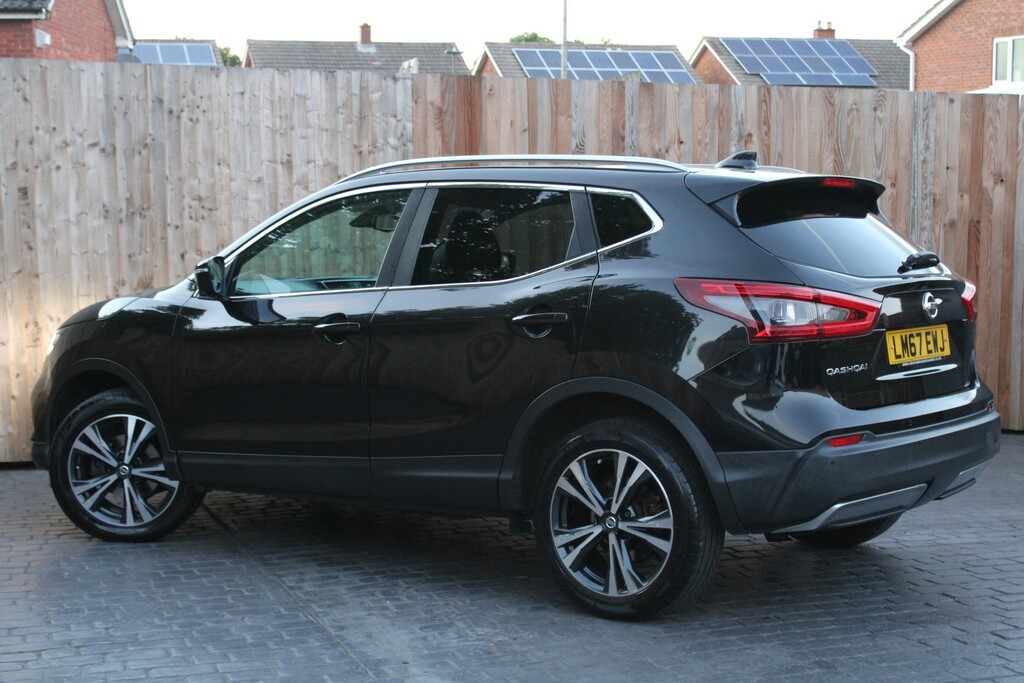 Nissan Qashqai 1.2 Dig-t N-connecta Black #4