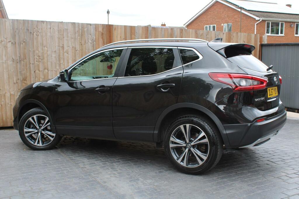 Nissan Qashqai 1.2 Dig-t N-connecta 2017 DL67YOK Black #4