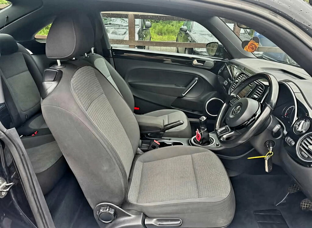 Volkswagen Beetle 2.0 Tdi Design Hatchback Euro 5 Black #5