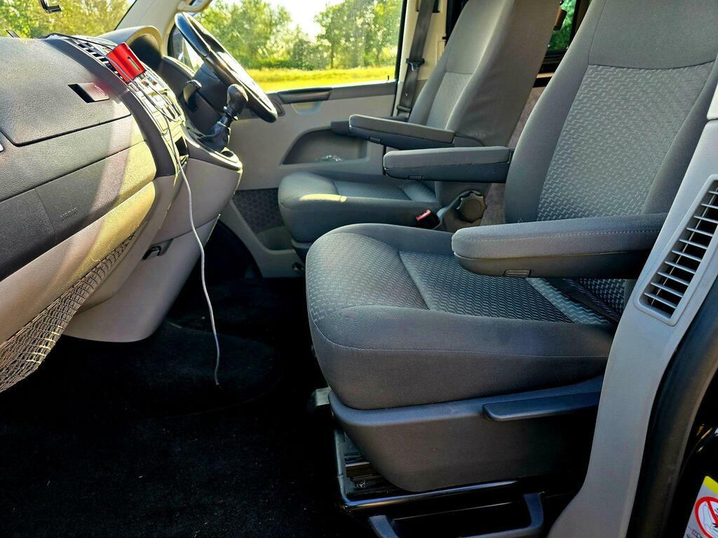 Volkswagen Transporter White #21