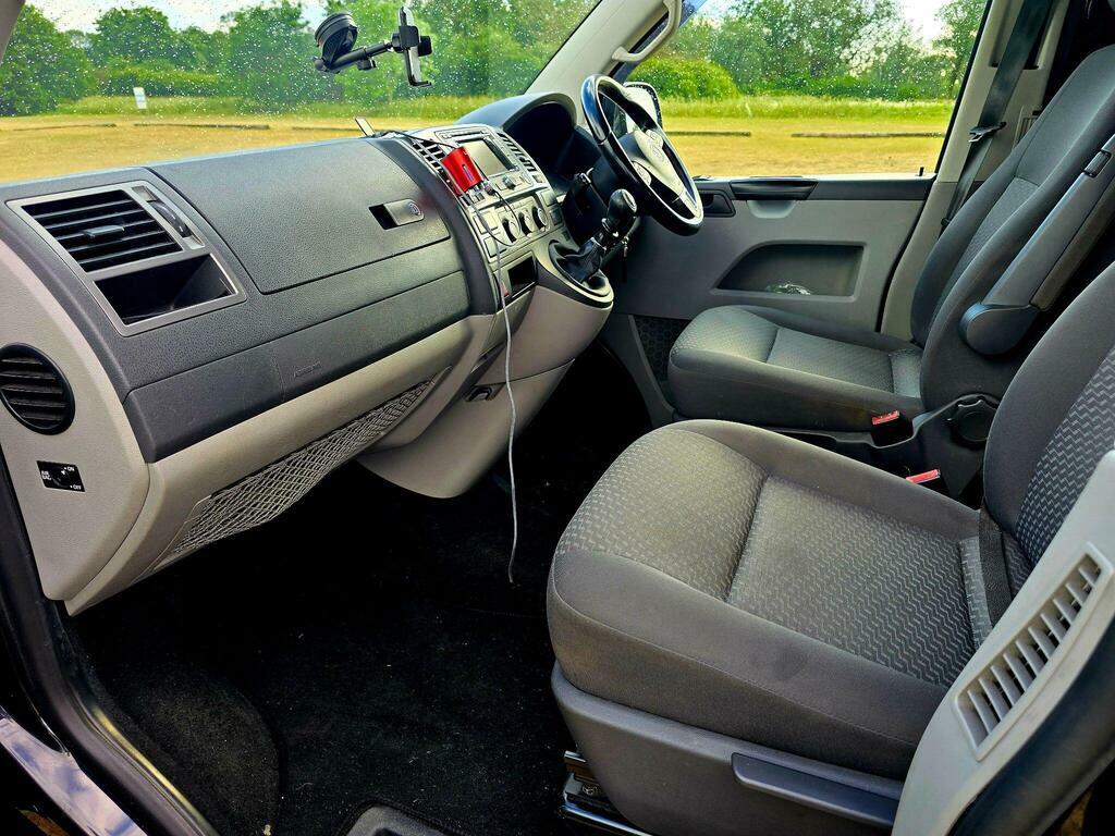 Volkswagen Transporter White #18