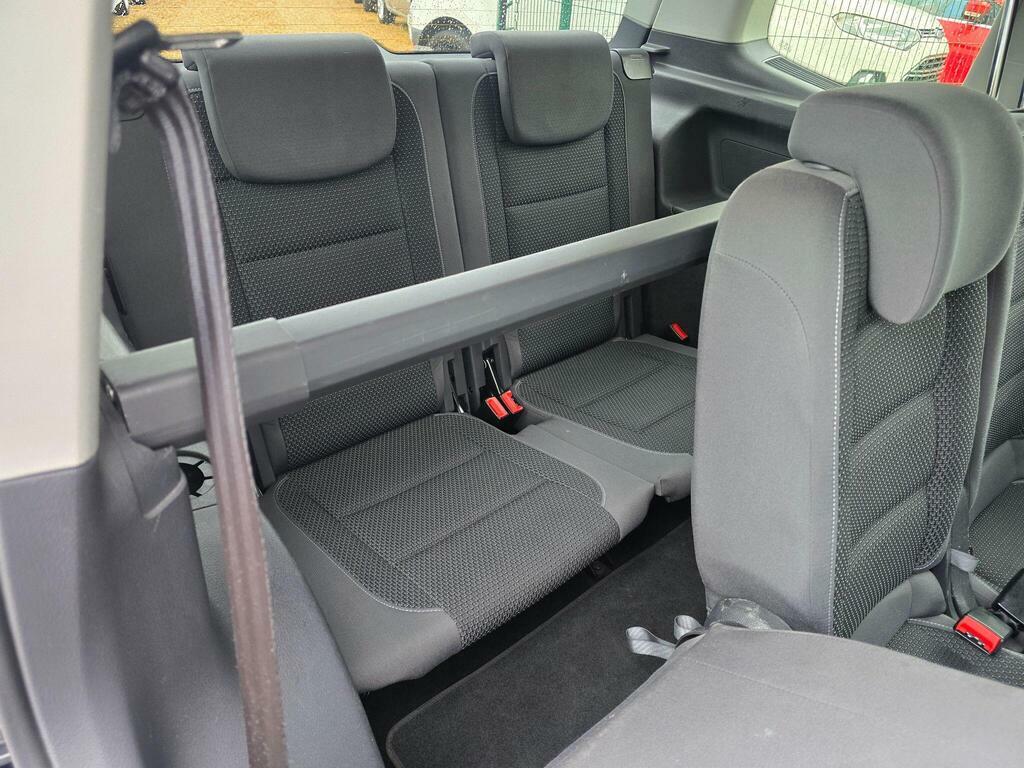 Volkswagen Touran  Black #13