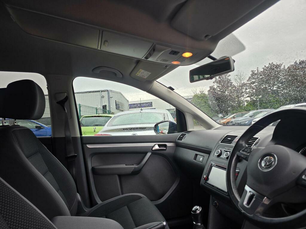 Volkswagen Touran  Black #18