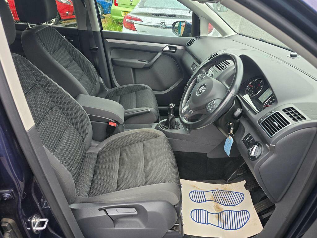 Volkswagen Touran  Black #10