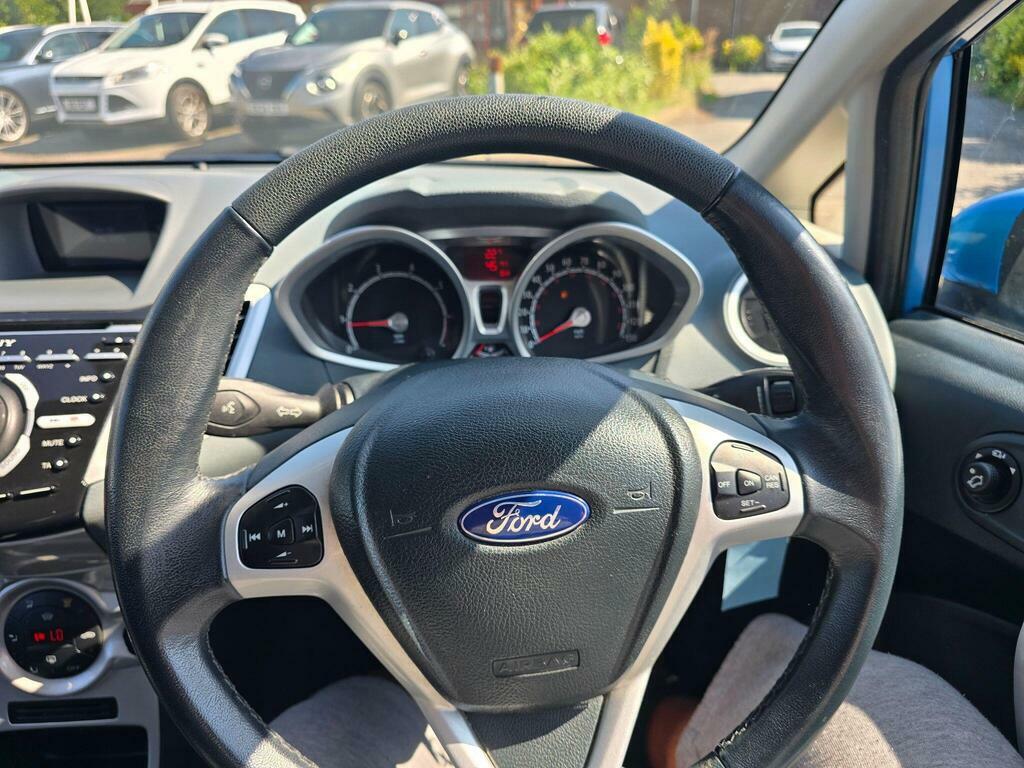 Ford Fiesta Hatchback 1.4 Zetec 201160 Blue #17