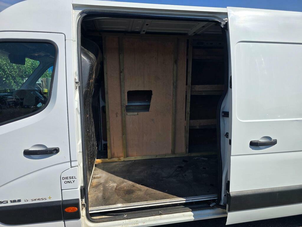 Renault Master 2.3 Lm35 Business Dci Sr Pv 125 Bhp.minibusair White #14