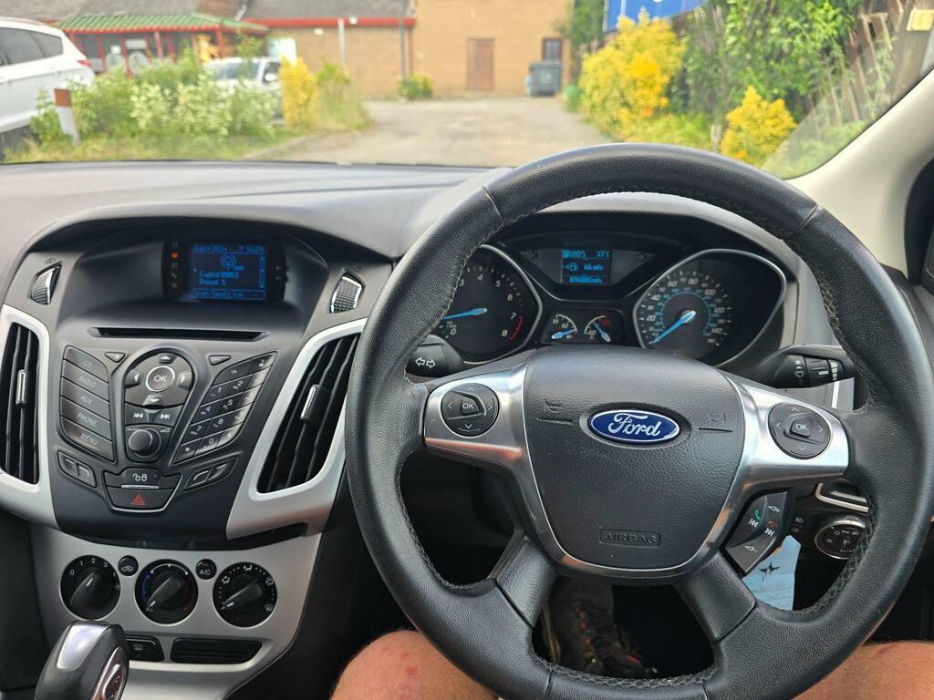 Ford Focus Hatchback 1.6 Tdci Zetec Euro 5 Ss 201262 Grey #17