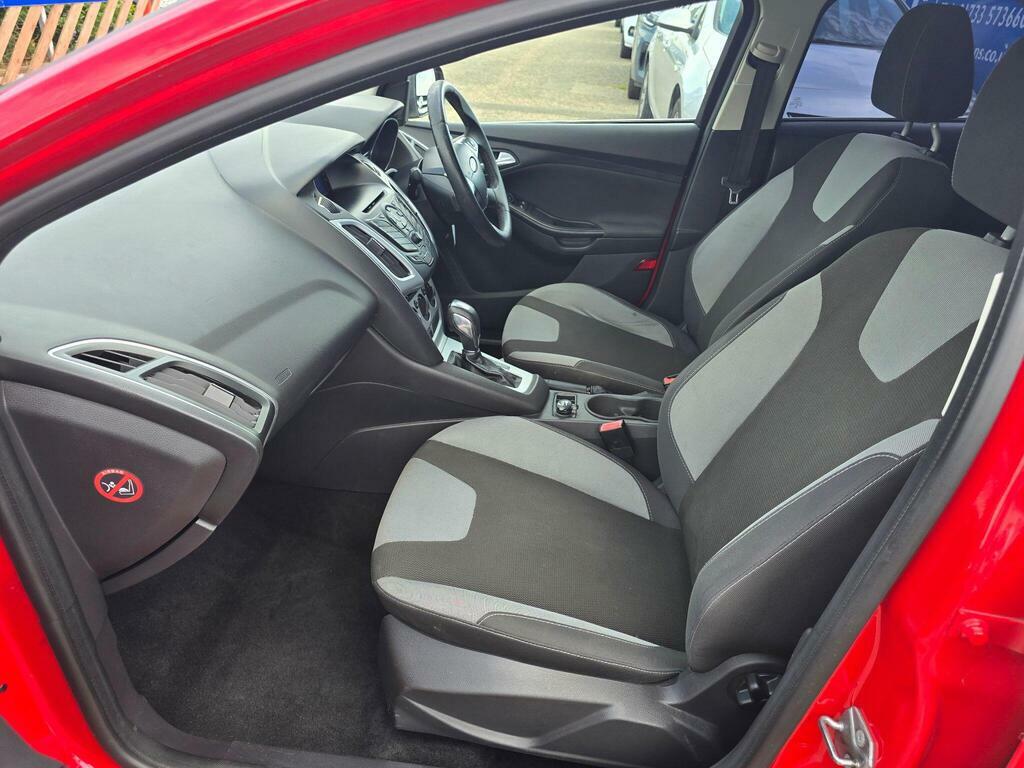 Ford Focus Hatchback 1.6 Tdci Zetec Euro 5 Ss 201262 Grey #14