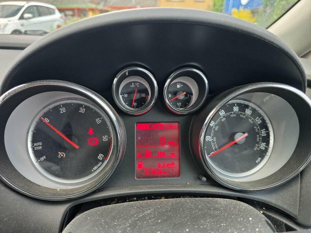 Vauxhall Astra 1.4T 16V Sri Euro 5 White #18