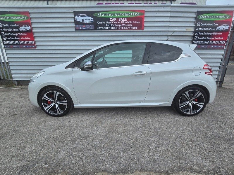 Peugeot 208 Thp Gti Limited Edition White #4