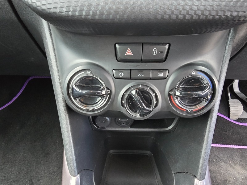 Peugeot 2008 1.2 Puretech Active White #19