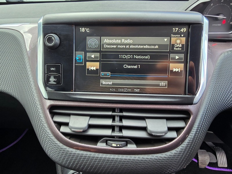 Peugeot 2008 1.2 Puretech Active White #18