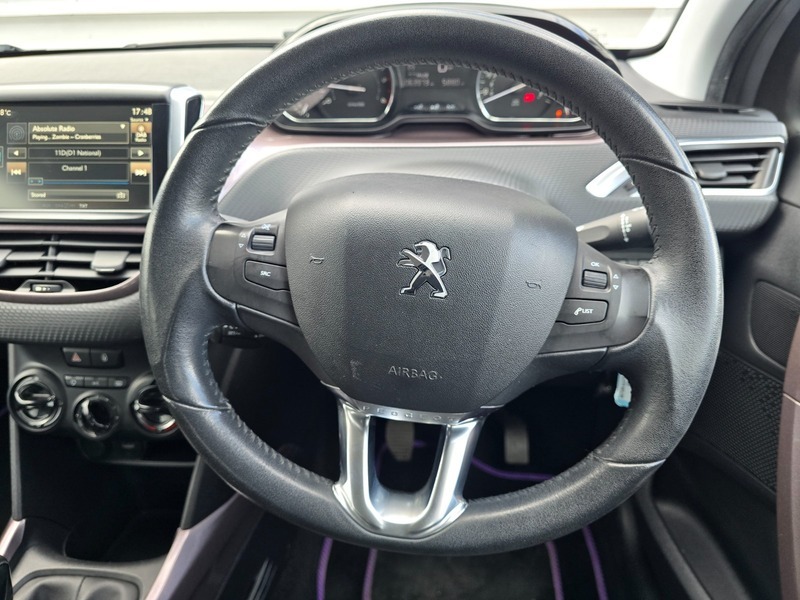 Peugeot 2008 1.2 Puretech Active White #11