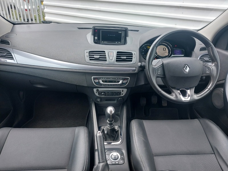 Renault Megane Dynamique Tom Tom Red #10