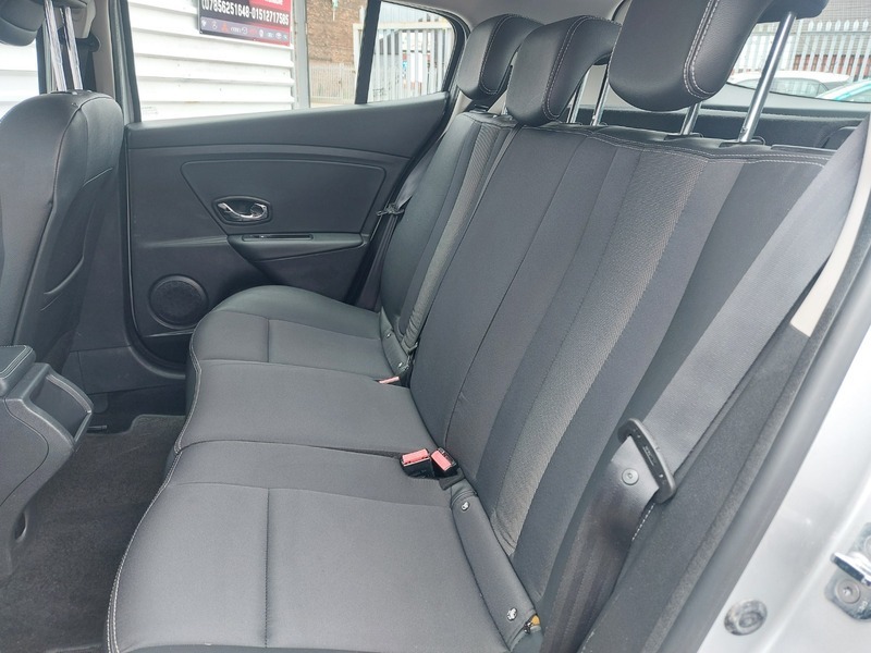 Renault Megane Dynamique Tom Tom Red #13