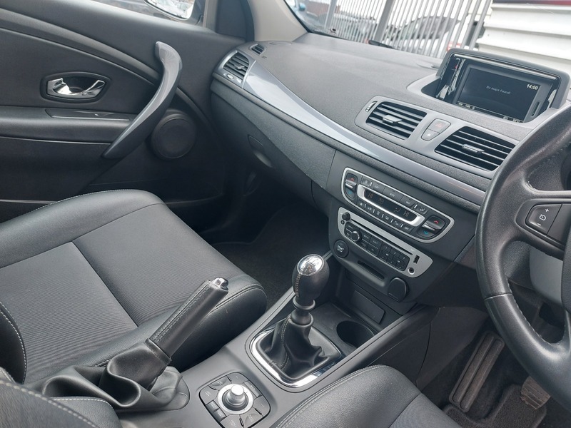 Renault Megane Dynamique Tom Tom Red #14
