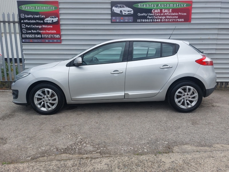 Renault Megane Dynamique Tomtom Energy Dci Silver #4