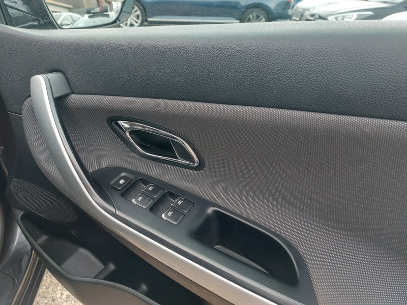 Kia Ceed Hatchback  #21