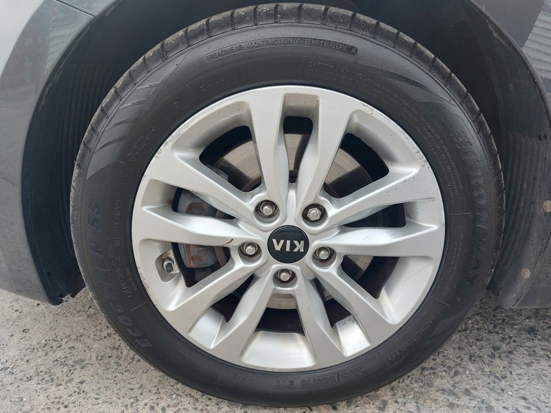 Kia Ceed Hatchback  #27