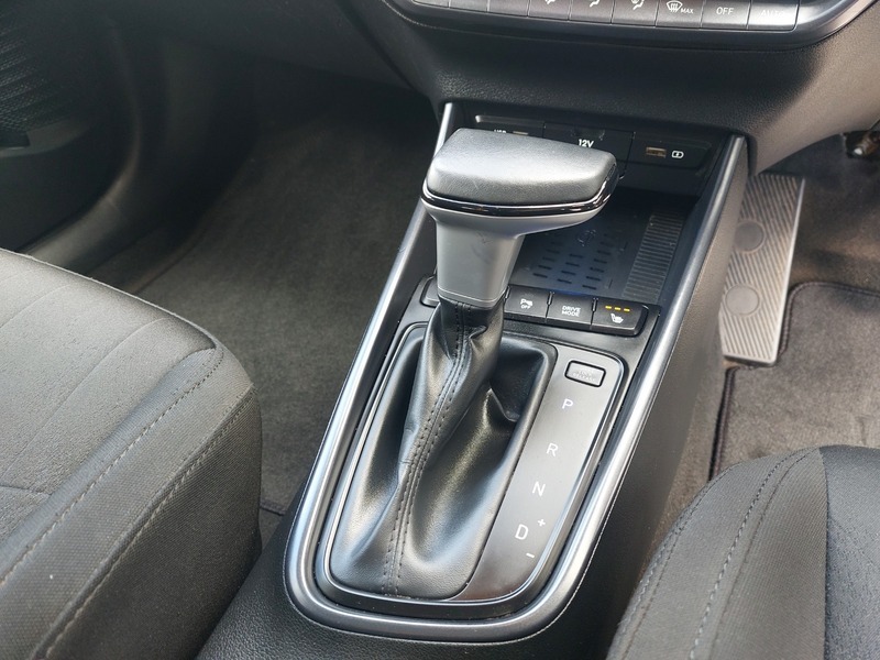 Hyundai Bayon Se Connect Black #21