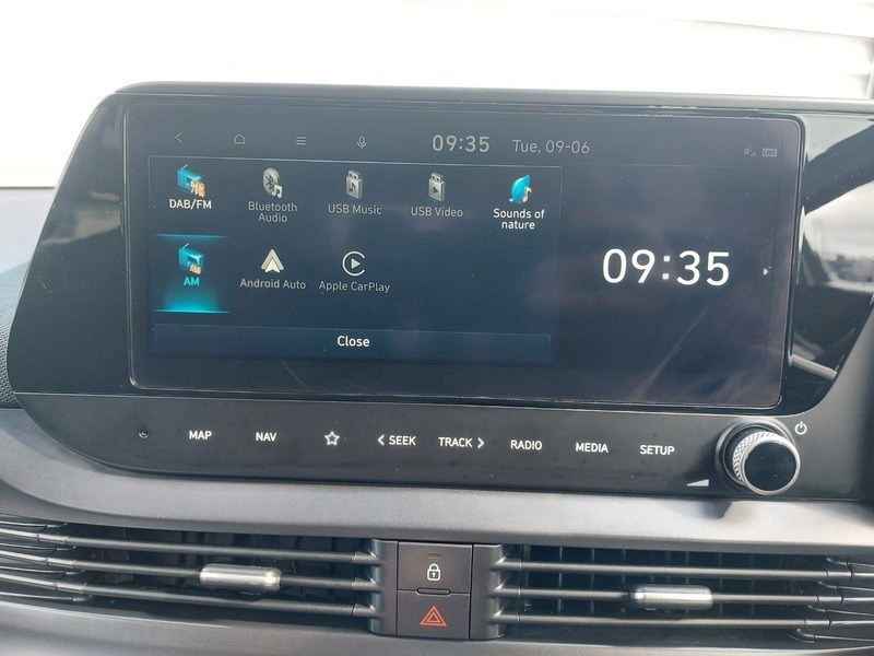 Hyundai Bayon Se Connect Black #17