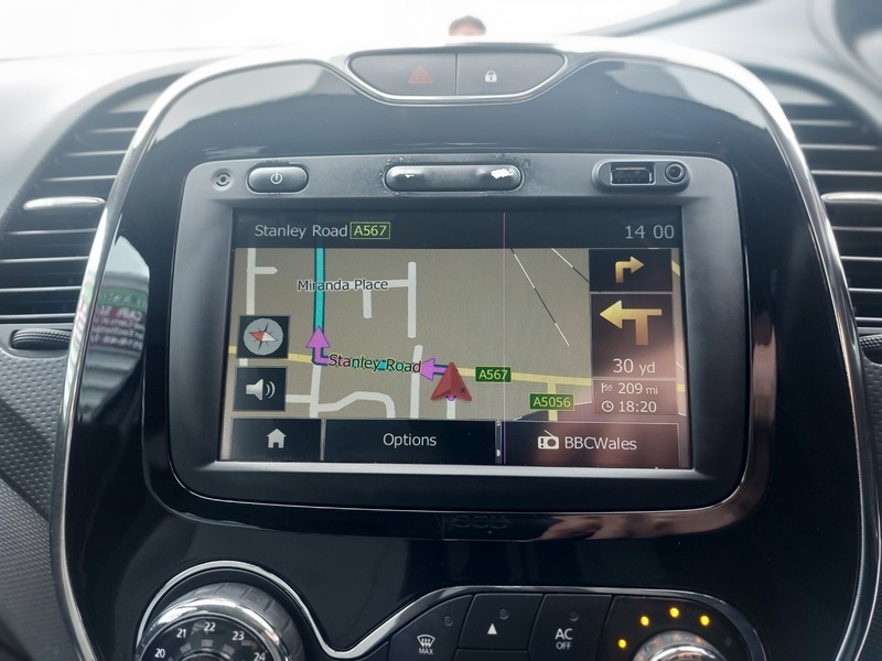 Renault Captur 2014 64 Dynamique #17