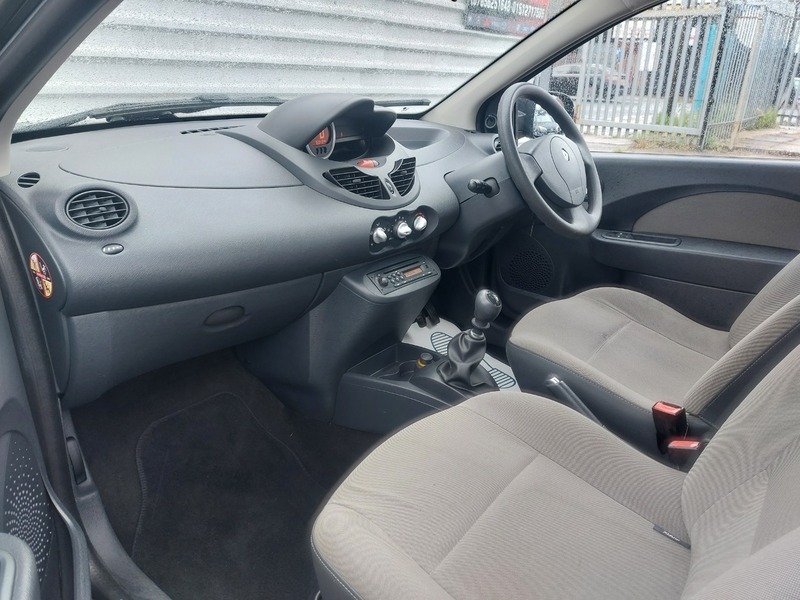 Renault Twingo Expression Black #11