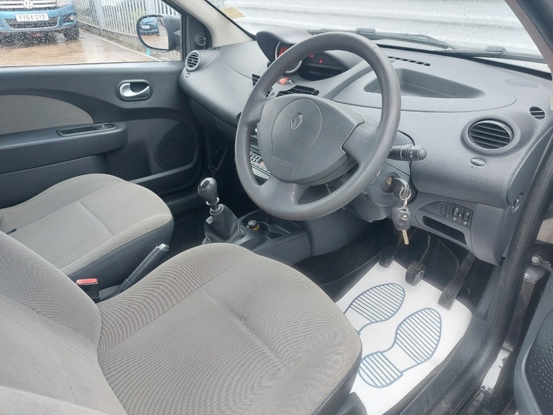 Renault Twingo Expression Black #9