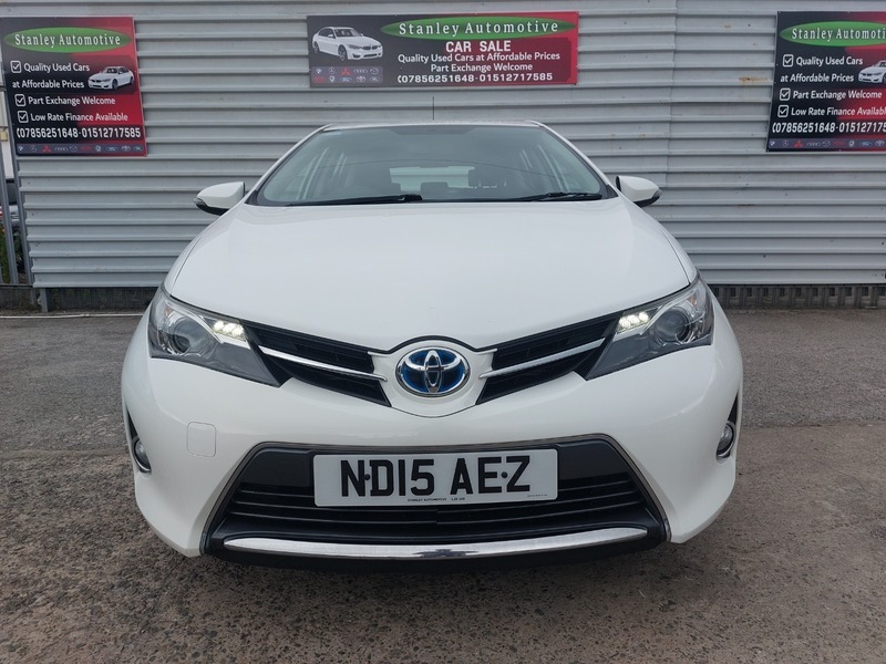 Toyota Auris Vvt-i Icon White #2