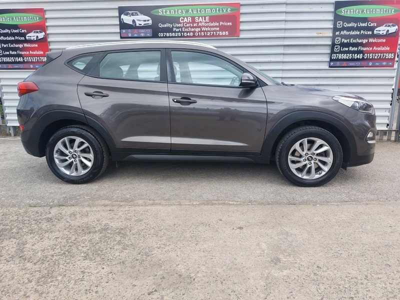 Hyundai Tucson 2.0 Crdi Premium White #8