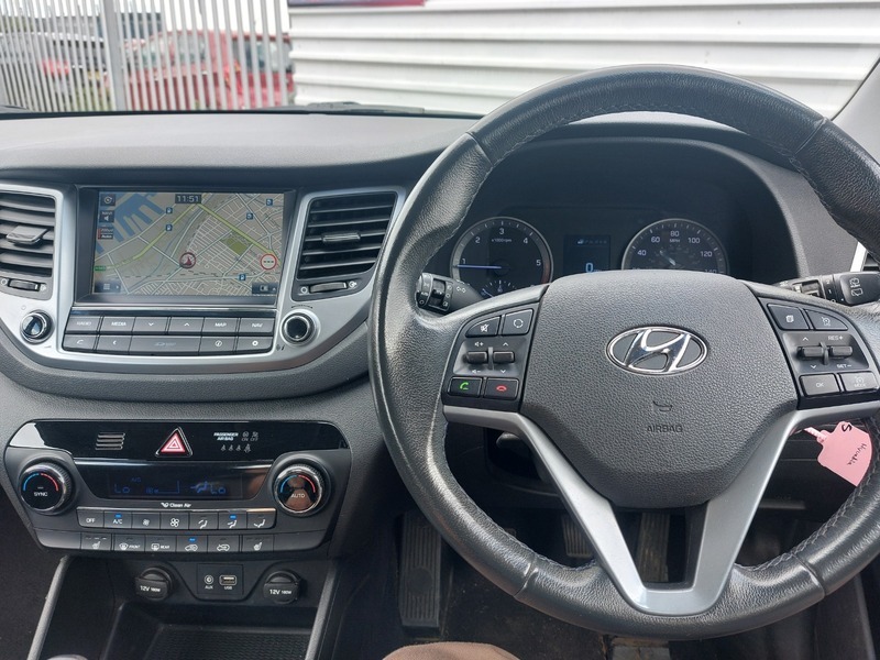 Hyundai Tucson 2.0 Crdi Premium White #9