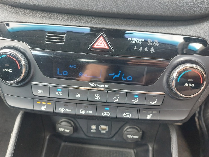 Hyundai Tucson 2.0 Crdi Premium White #13