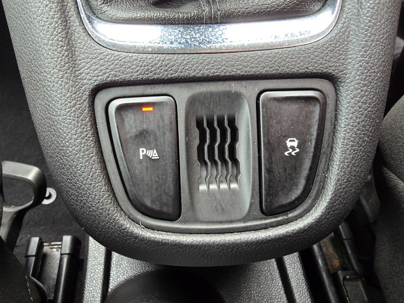 Vauxhall Zafira Mpv White #25