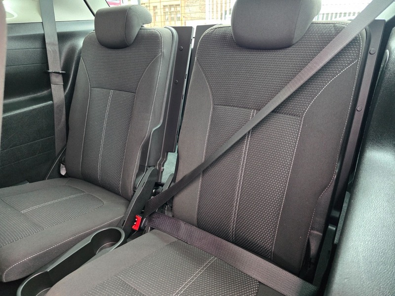 Vauxhall Zafira Mpv White #15