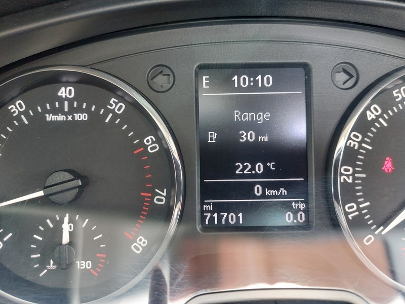 Skoda Rapid Spaceback 1.2 Spaceback Tsi Elegance Euro 5 Blue #21